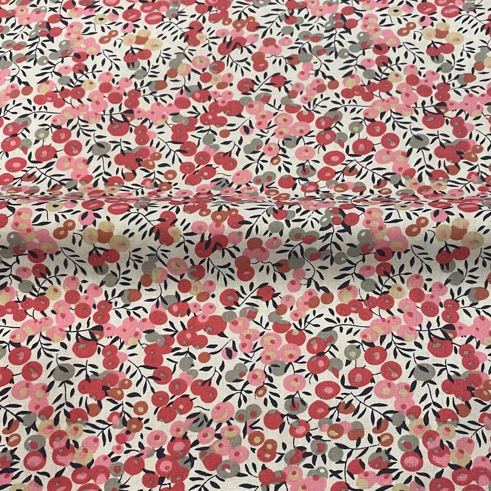145×50cm Red Wild Strawberry 100% Cotton Poplin Original Digital Printing Fabrics Used for Sewing Designer Skirt Handmade DlY