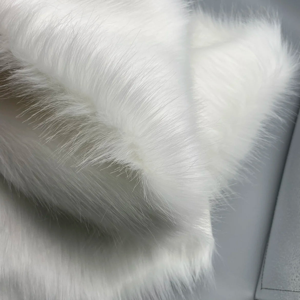 Plush Fabric Soft Smooth Imitation Fox Fur Clothing Collar Carpet Decoration Pad Counter Cloth Diy Sewing By The Meter