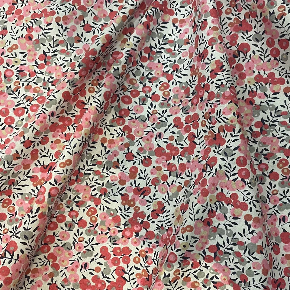 145×50cm Red Wild Strawberry 100% Cotton Poplin Original Digital Printing Fabrics Used for Sewing Designer Skirt Handmade DlY