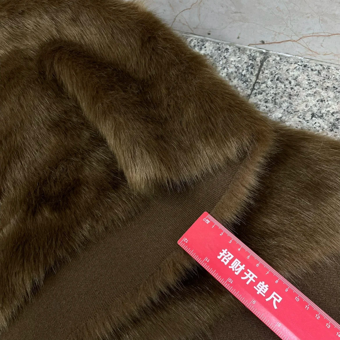 Plush Fabric Soft Smooth Imitation Fox Fur Clothing Collar Carpet Decoration Pad Counter Cloth Diy Sewing By The Meter